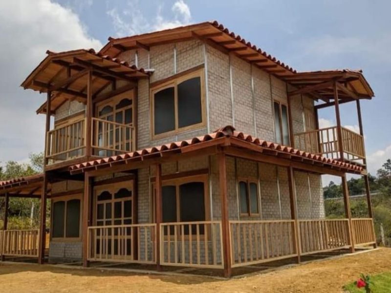 Casa campestre obra gris